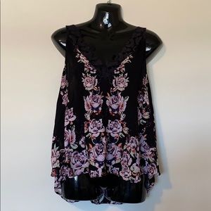 Like new Free People black lace floral tank, Large